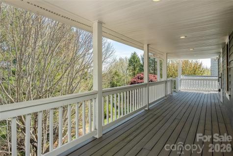 102 Brookhollow Drive Flat Rock NC 28731