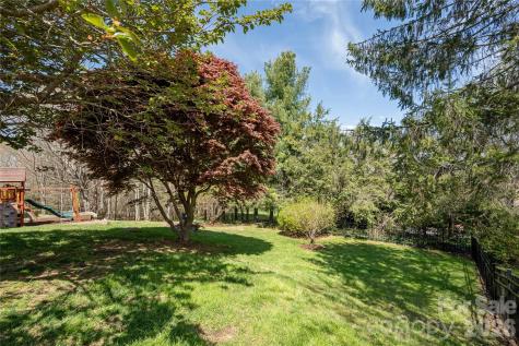 102 Brookhollow Drive Flat Rock NC 28731