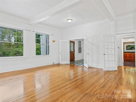 111 Rathfarnham Circle Asheville NC 28803