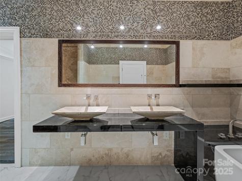 111 Rathfarnham Circle Asheville NC 28803