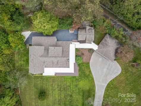 111 Rathfarnham Circle Asheville NC 28803