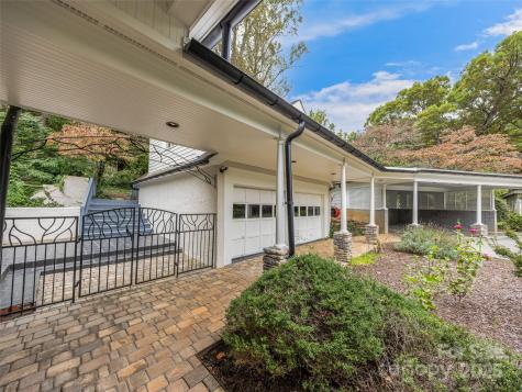 111 Rathfarnham Circle Asheville NC 28803