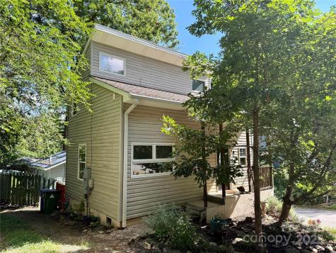 11 Pinewood Road Asheville NC 28805