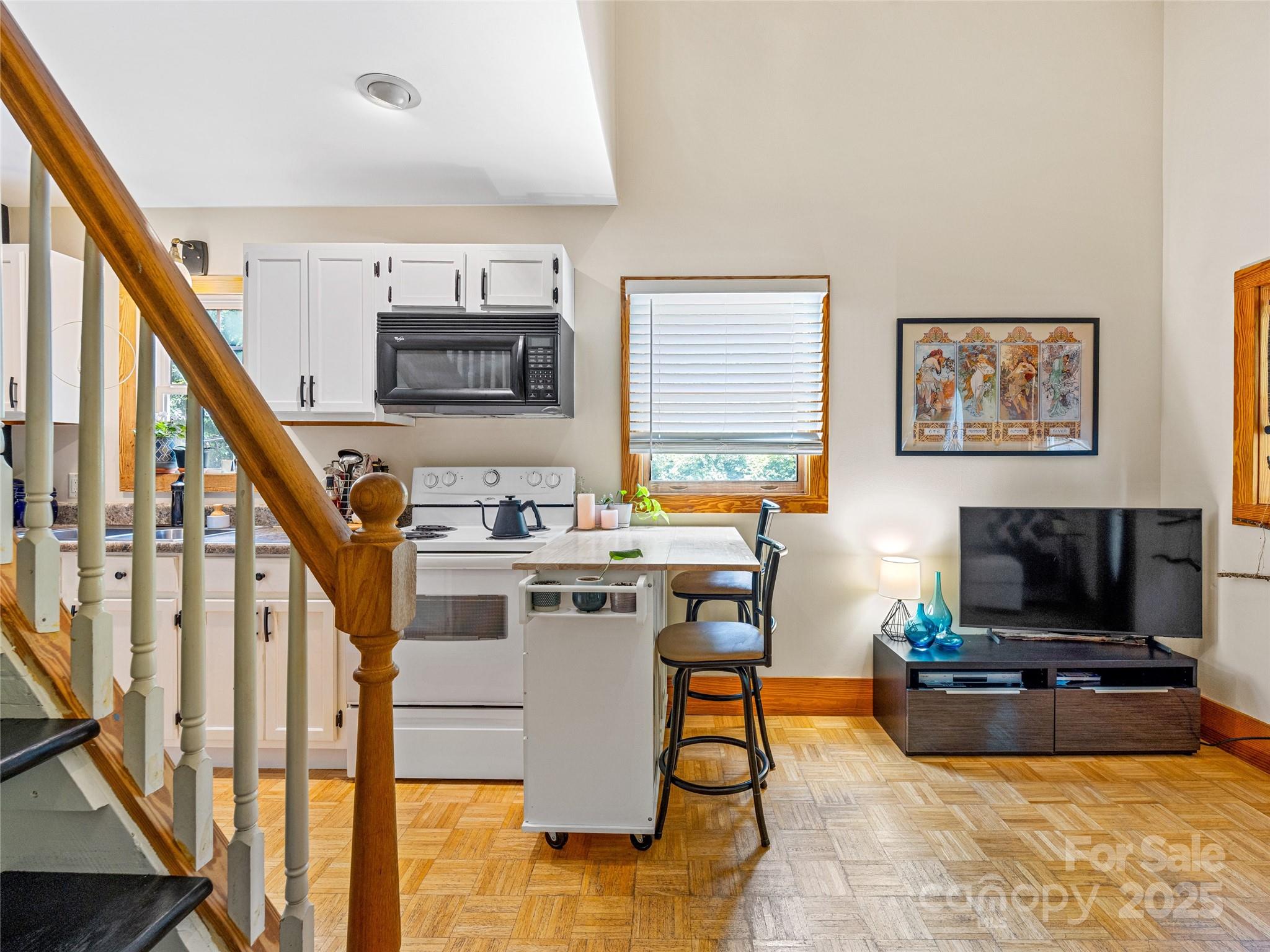 11 Pinewood Road Asheville NC 28805