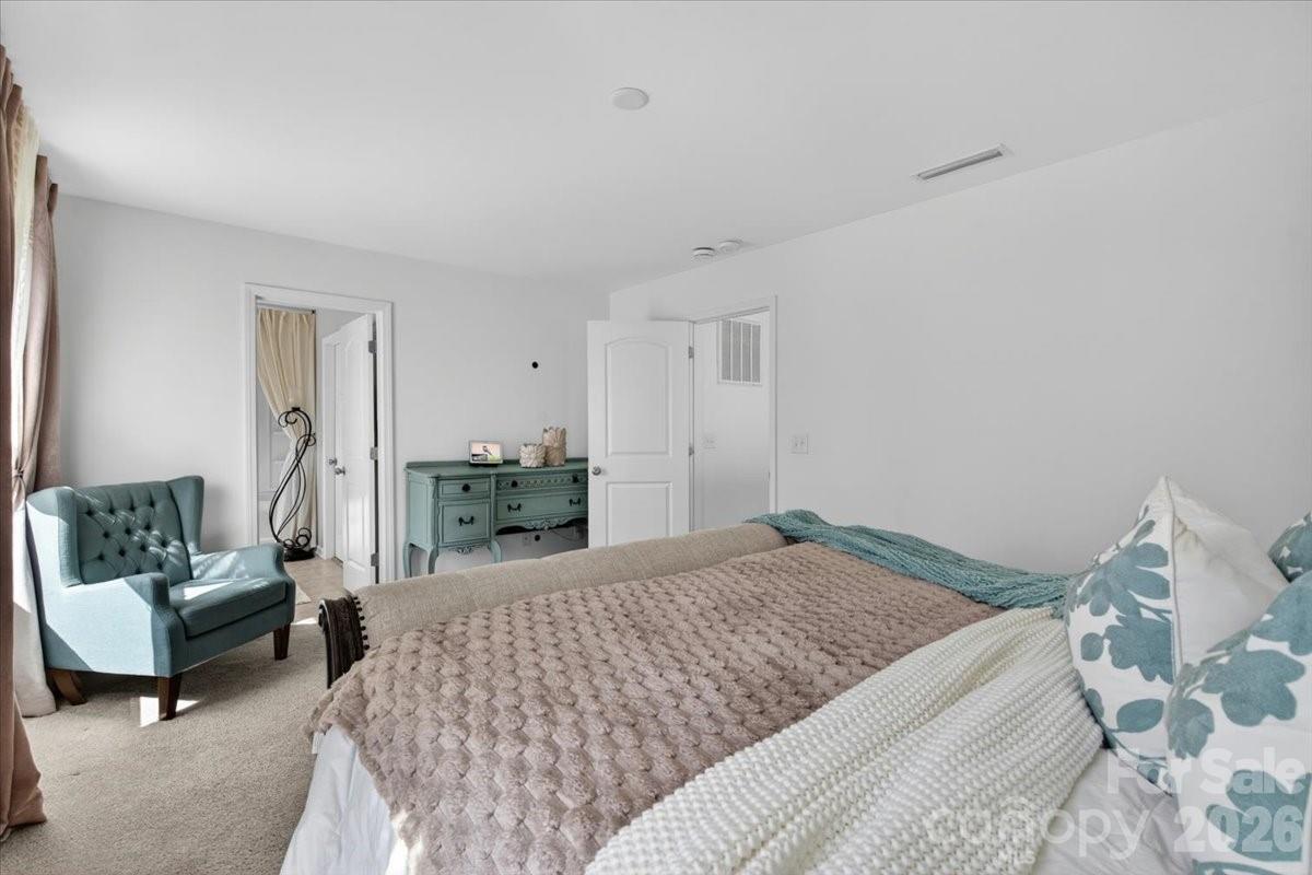 2610 Bramble Ridge Court Charlotte NC 28215