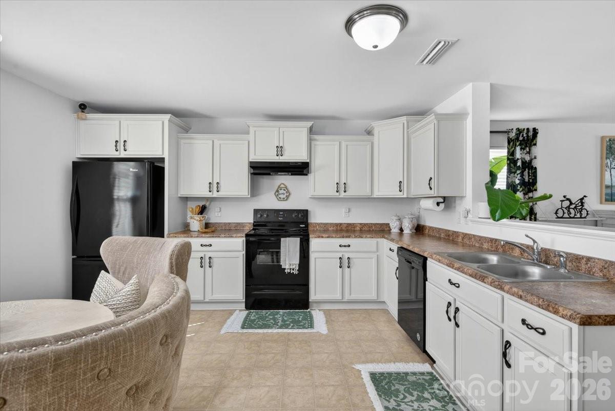 2610 Bramble Ridge Court Charlotte NC 28215