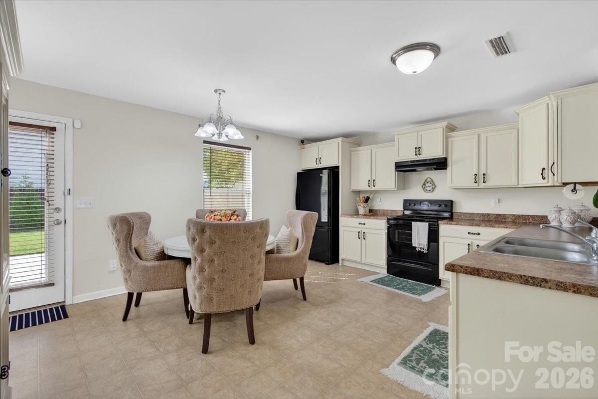 2610 Bramble Ridge Court Charlotte NC 28215