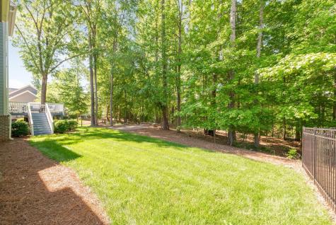 212 Seven Oaks Landing Belmont NC 28012