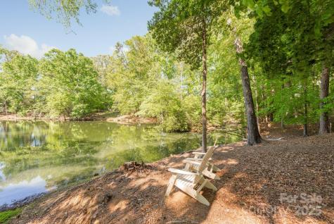 212 Seven Oaks Landing Belmont NC 28012