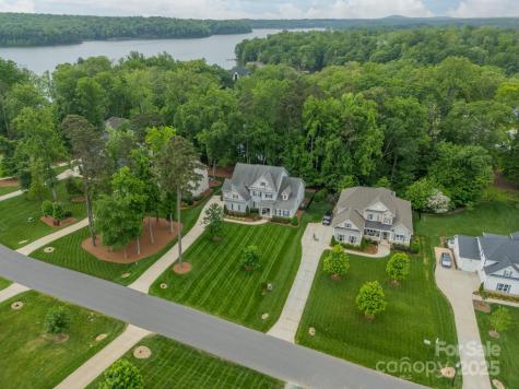 212 Seven Oaks Landing Belmont NC 28012