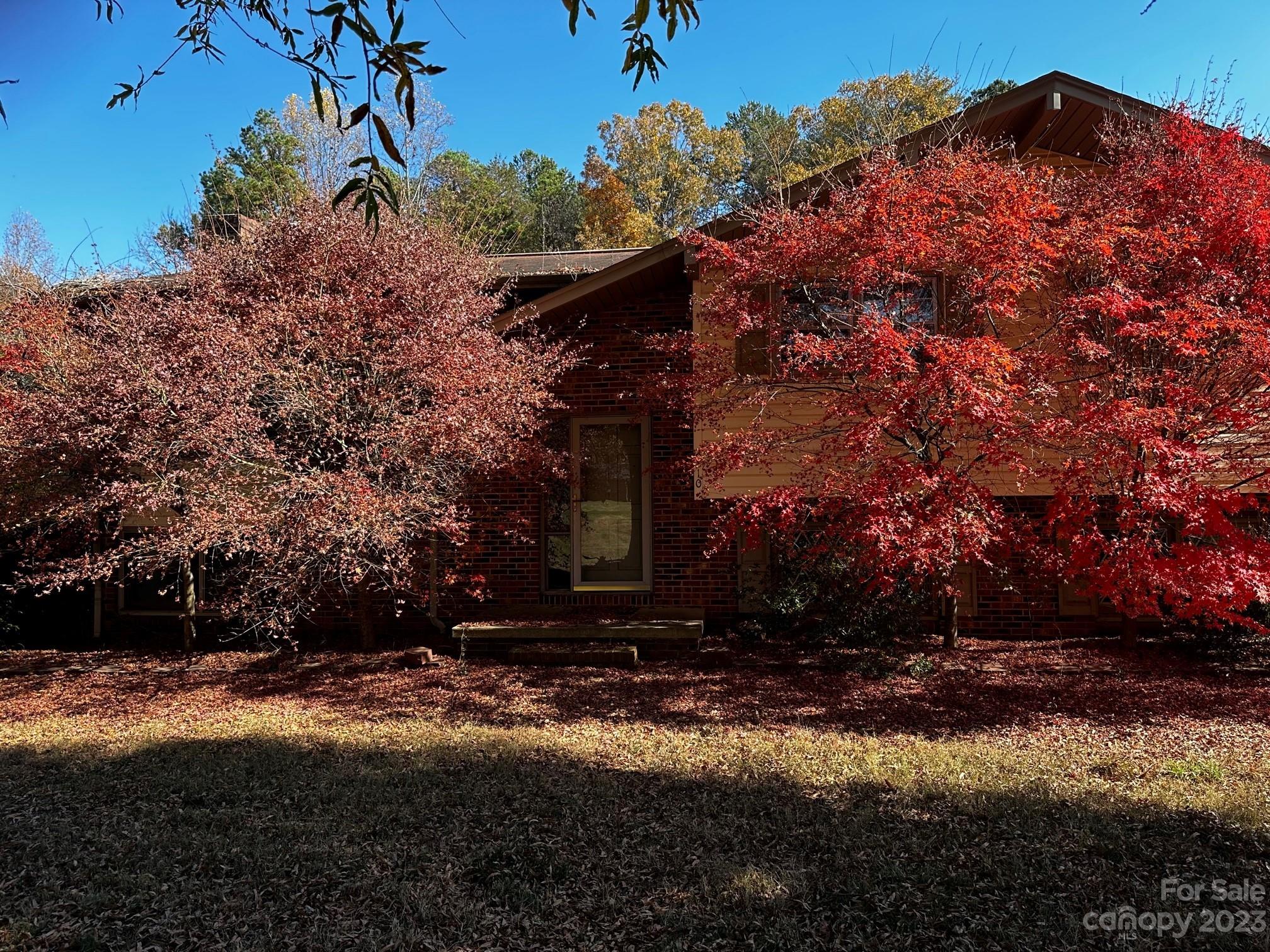 2210 24th Street Circle NE Hickory NC 28601