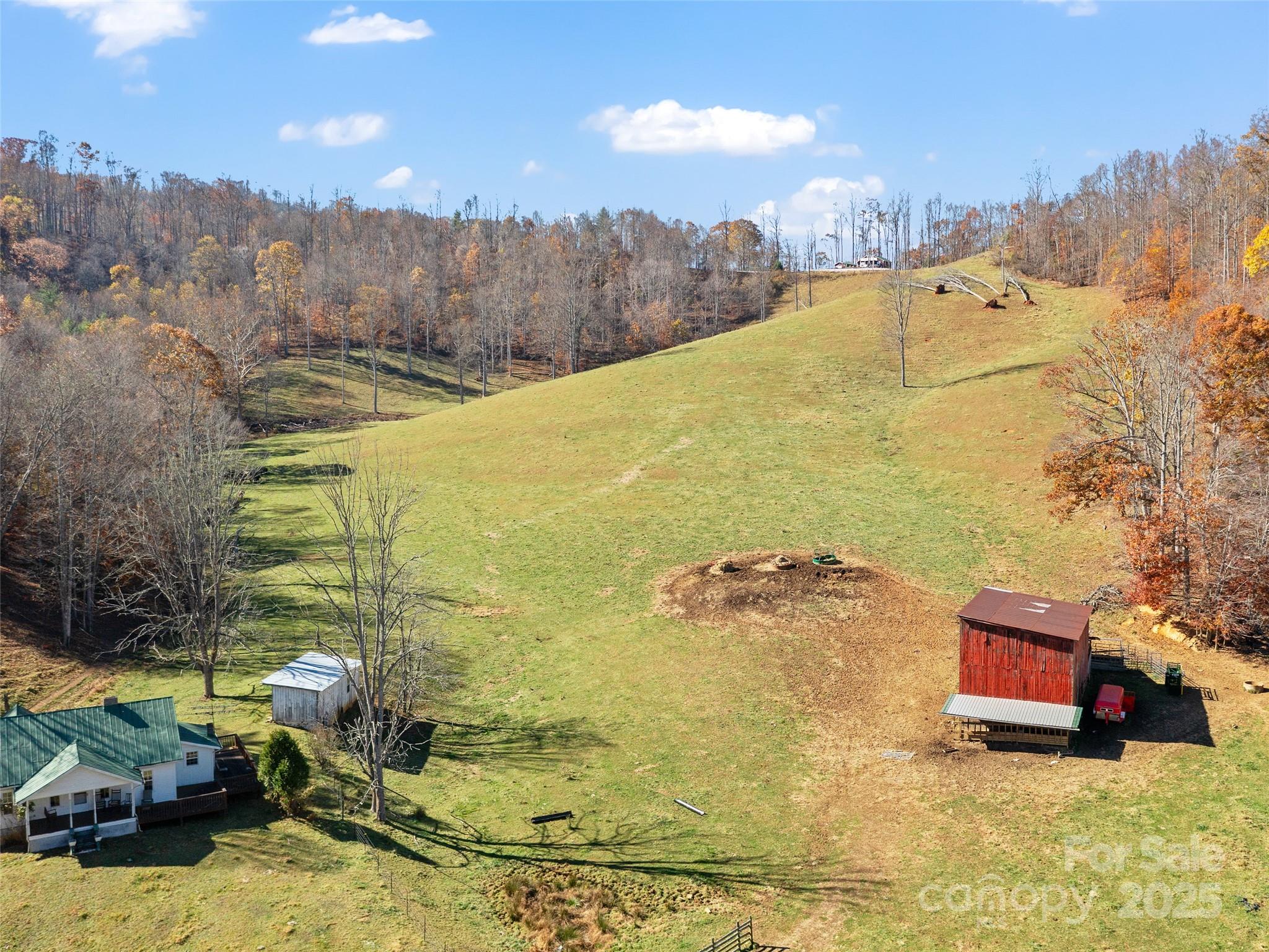 321 Lyle Lane Green Mountain NC 28740