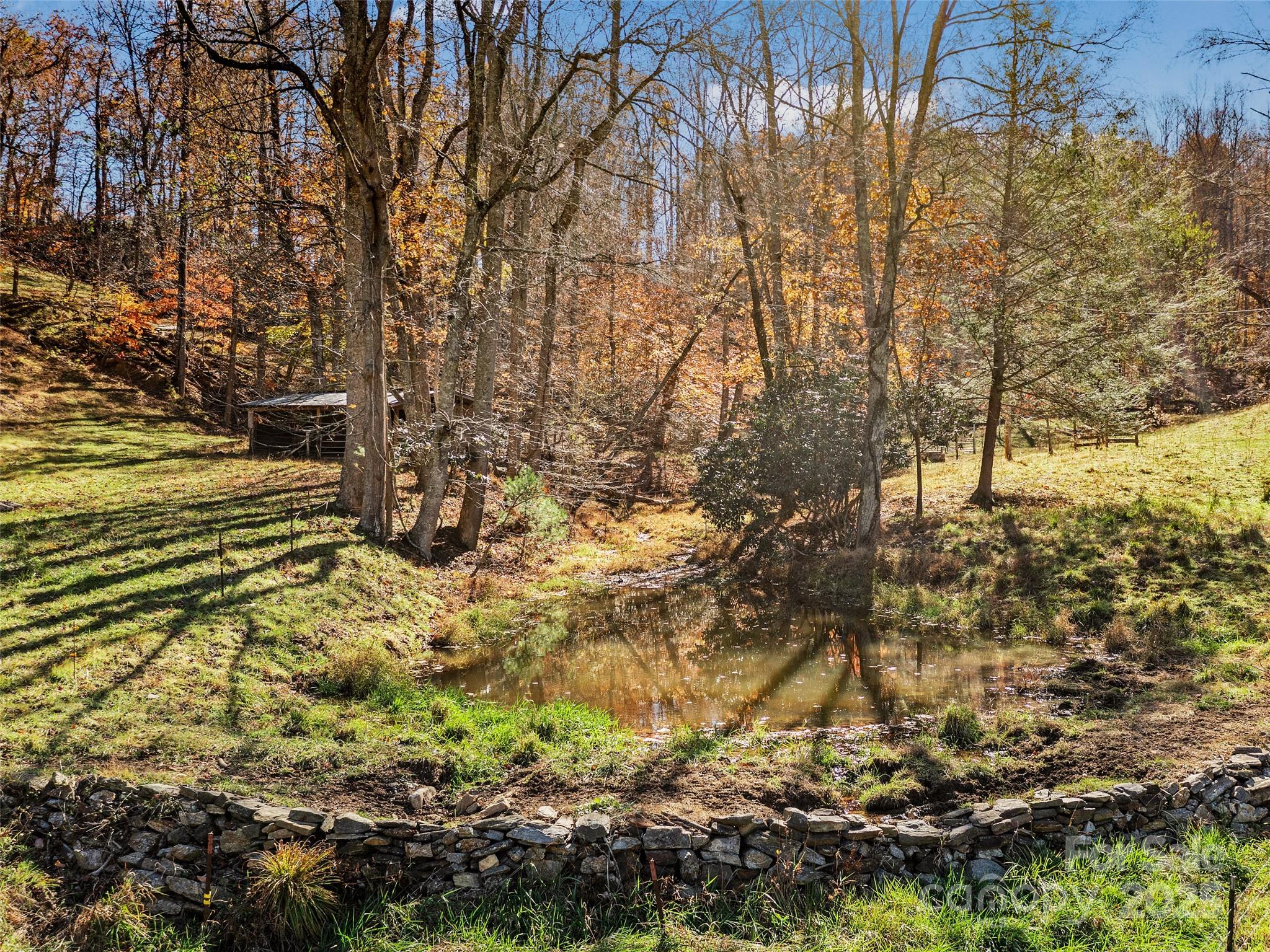 321 Lyle Lane Green Mountain NC 28740