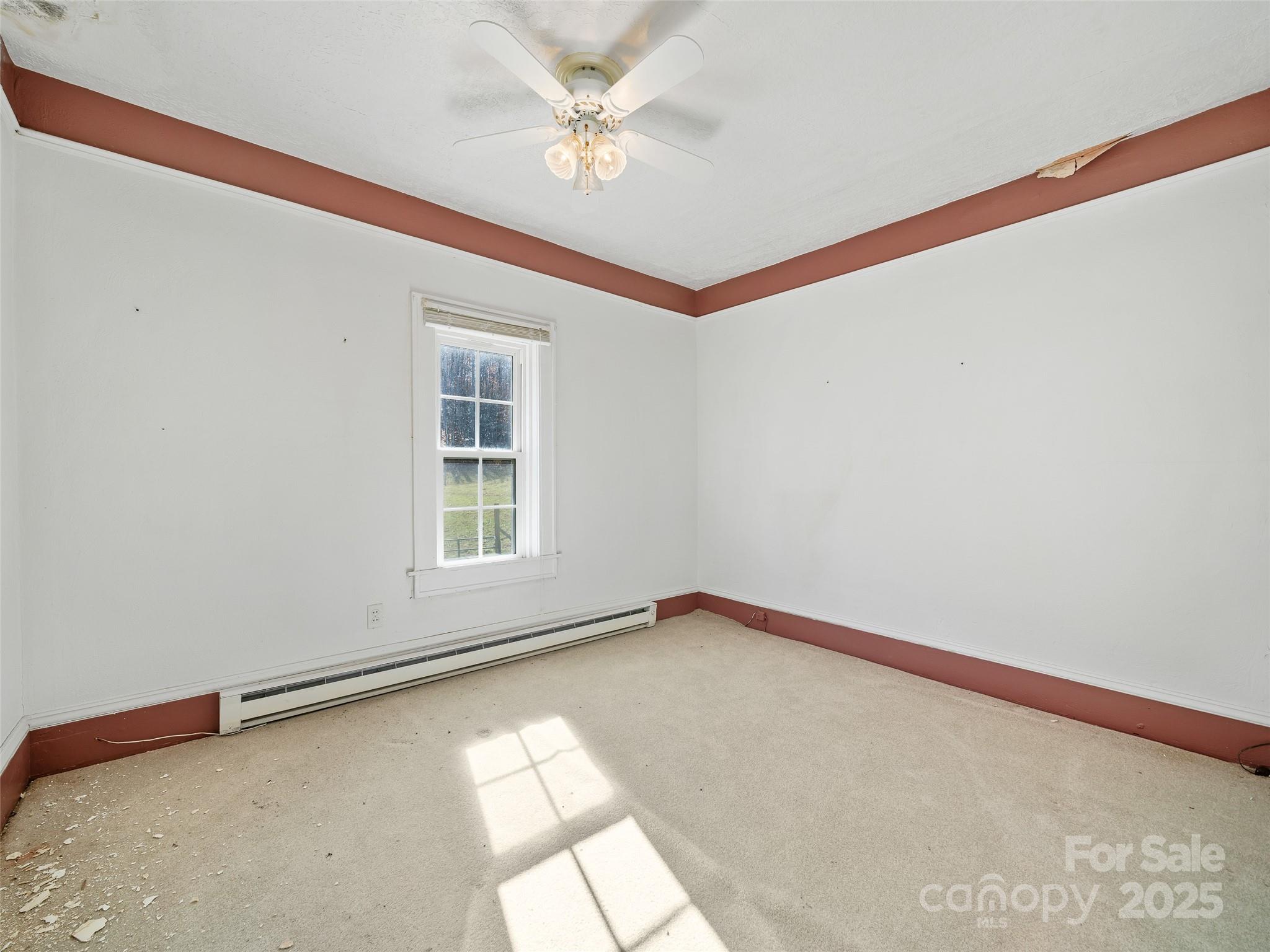 321 Lyle Lane Green Mountain NC 28740