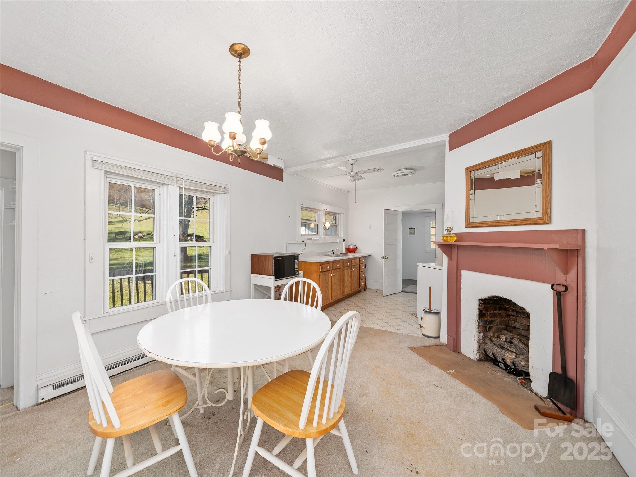 321 Lyle Lane Green Mountain NC 28740