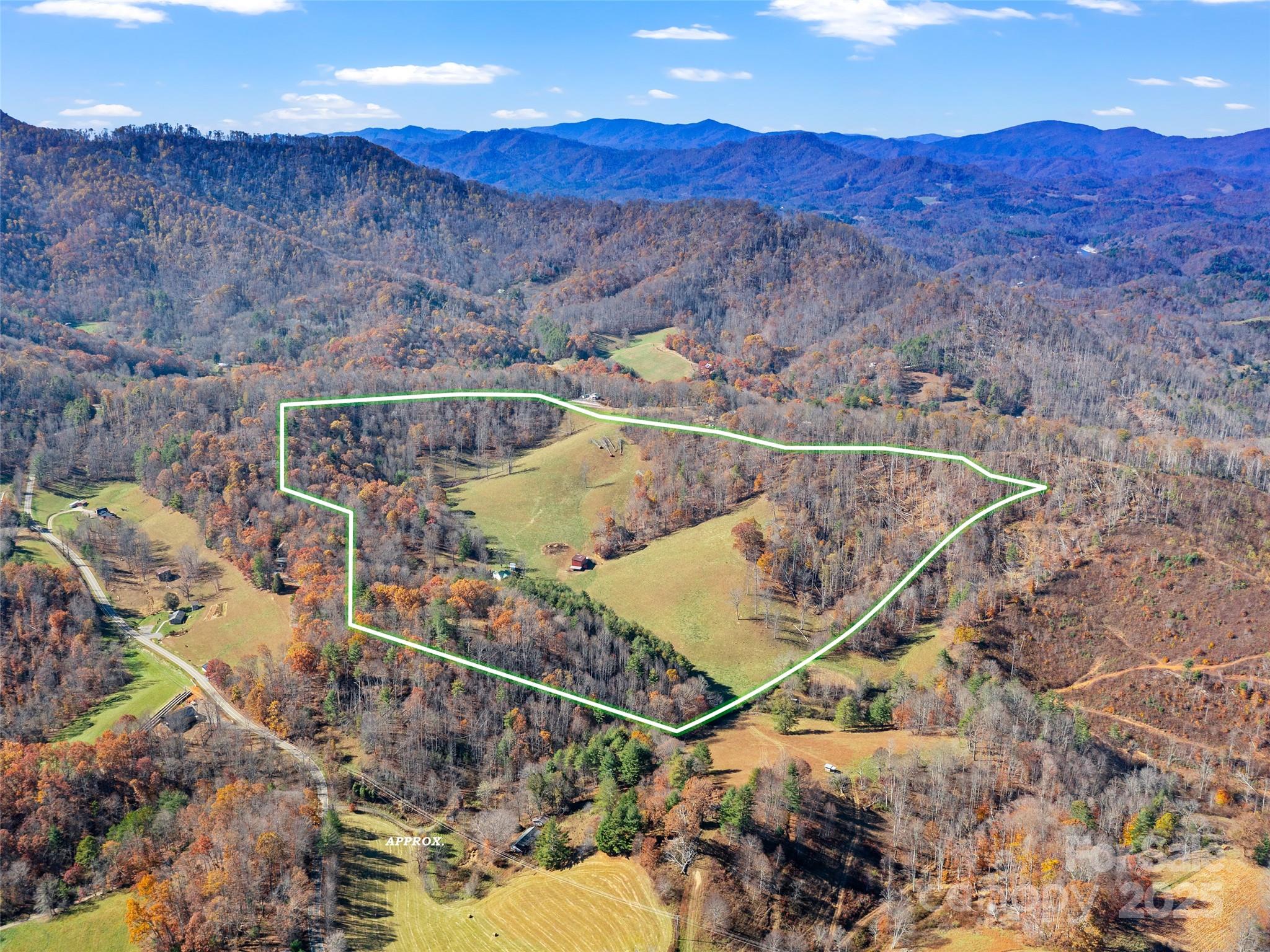 321 Lyle Lane Green Mountain NC 28740