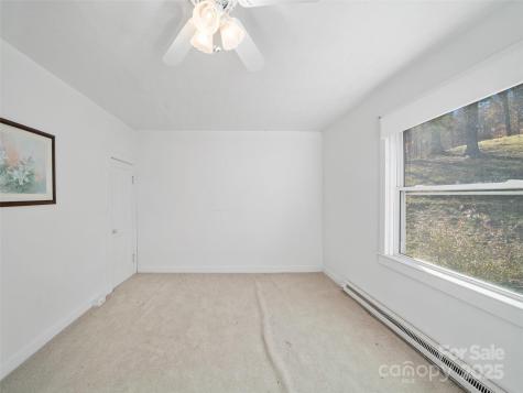 321 Lyle Lane Green Mountain NC 28740