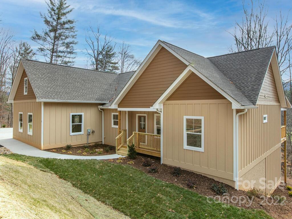 2 Ivywood Road Weaverville NC 28787