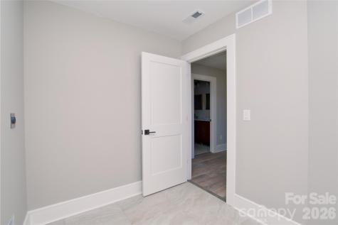 3905 Plainview Road Charlotte NC 28208