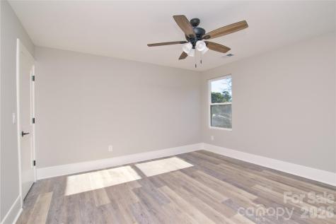 3905 Plainview Road Charlotte NC 28208