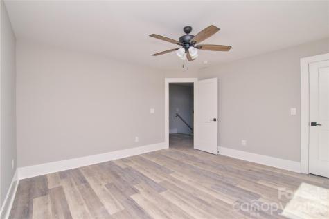 3905 Plainview Road Charlotte NC 28208