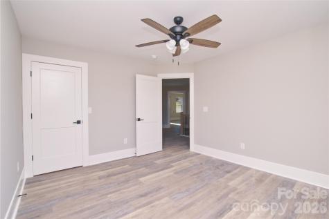 3905 Plainview Road Charlotte NC 28208