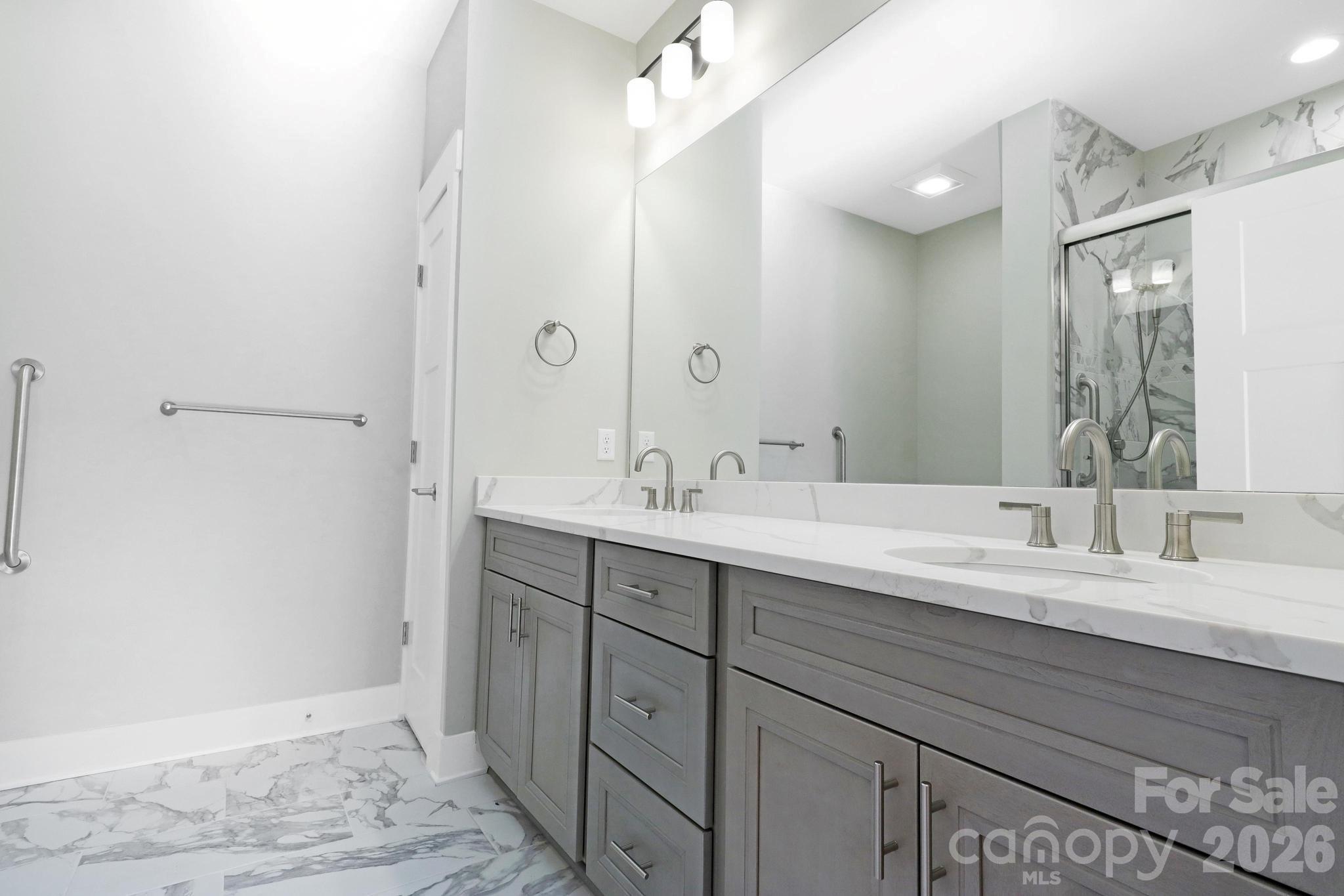 20 Brookstone Place Candler NC 28715