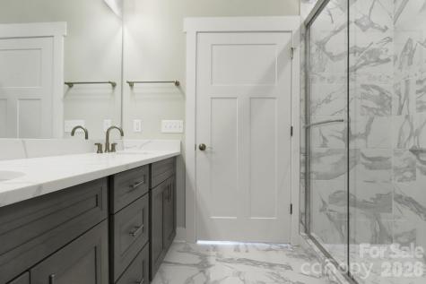 20 Brookstone Place Candler NC 28715