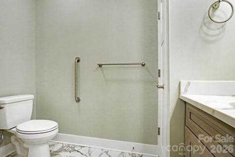 20 Brookstone Place Candler NC 28715