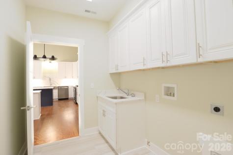 20 Brookstone Place Candler NC 28715