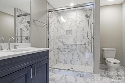 20 Brookstone Place Candler NC 28715