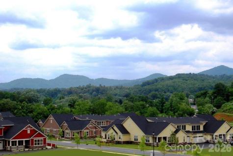 20 Brookstone Place Candler NC 28715