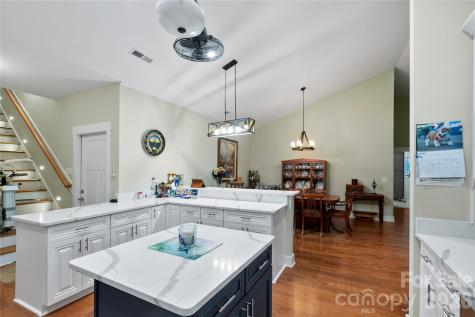 20 Brookstone Place Candler NC 28715