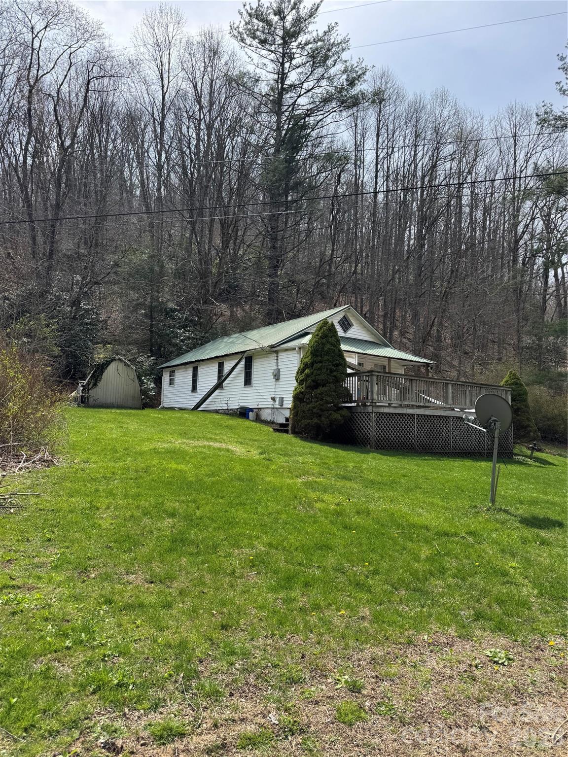 63 Jeffrey Franklin Lane Newland NC 28657