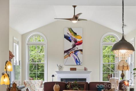 57 Outlook Circle Swannanoa NC 28778
