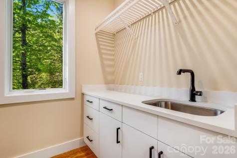 8 Campbell Street Black Mountain NC 28711