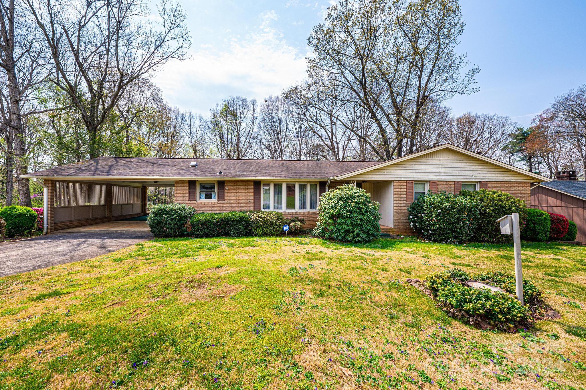 800 23rd Avenue NE Hickory NC 28601