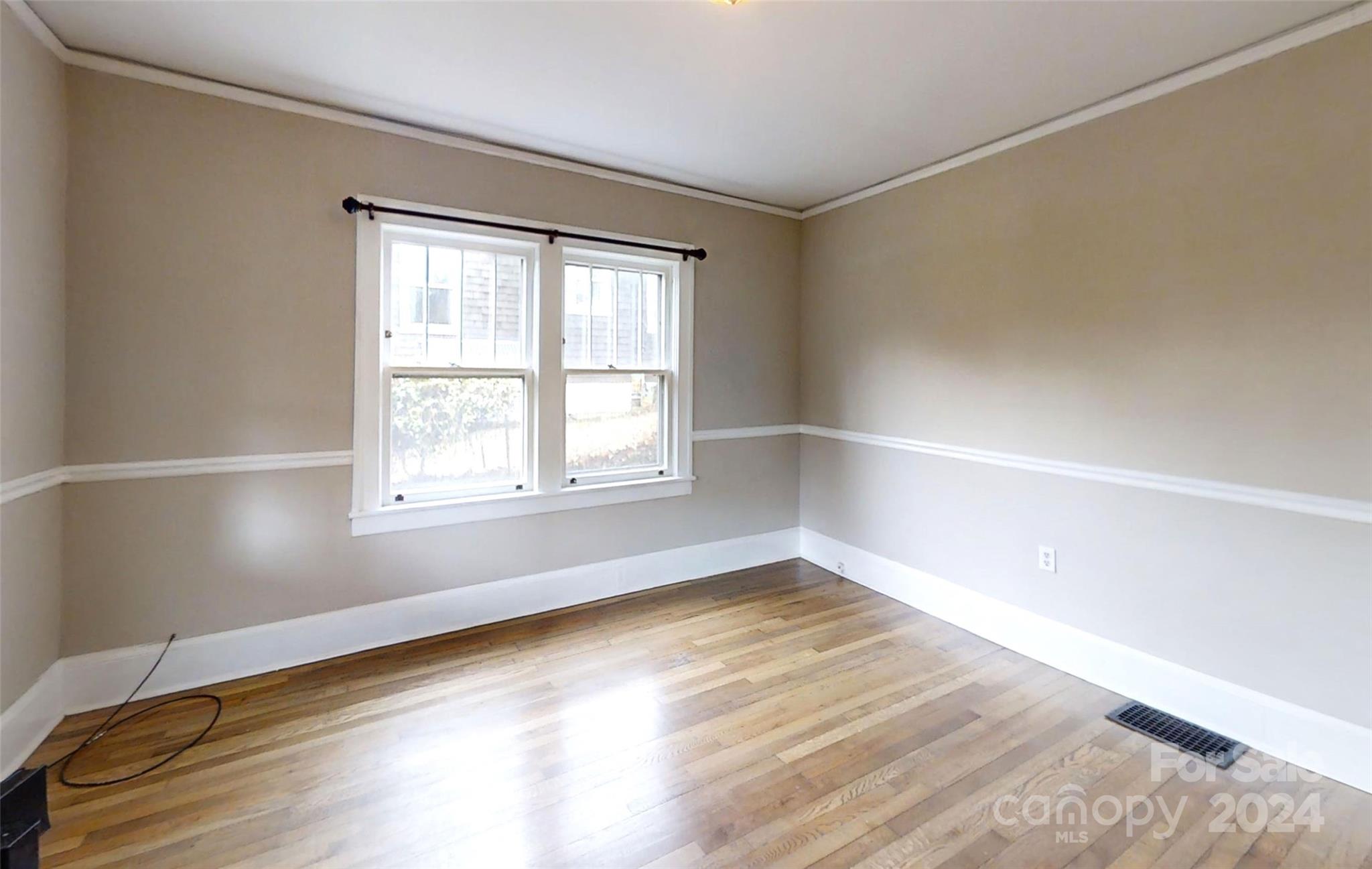 38 Linden Avenue Asheville NC 28801