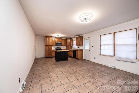 620 Diamondhead Drive NE Lenoir NC 28645