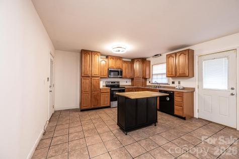 620 Diamondhead Drive NE Lenoir NC 28645