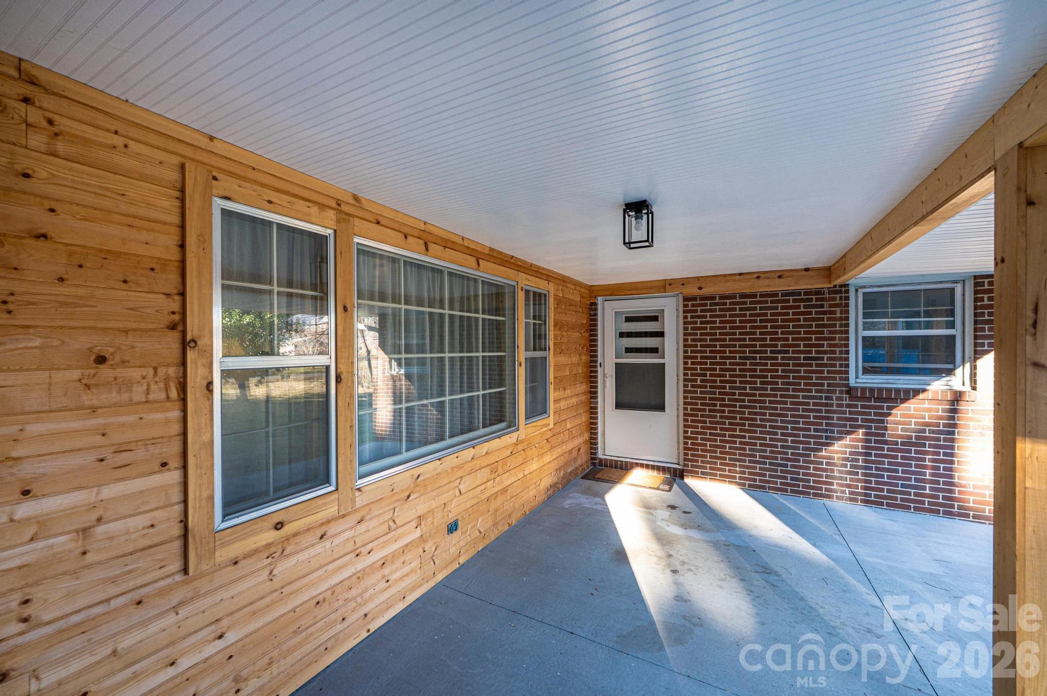 620 Diamondhead Drive NE Lenoir NC 28645