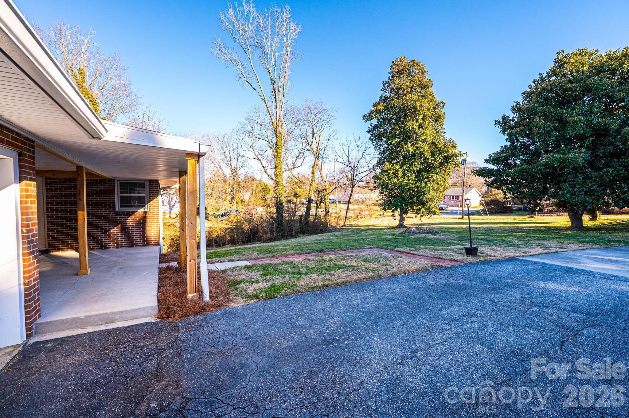 620 Diamondhead Drive NE Lenoir NC 28645