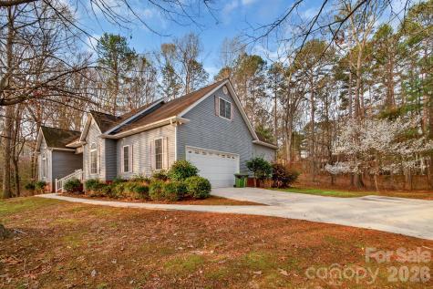 722 Canterbury Drive Lancaster SC 29720