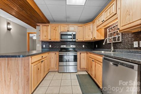 113 Cardinal Drive Franklin NC 28734