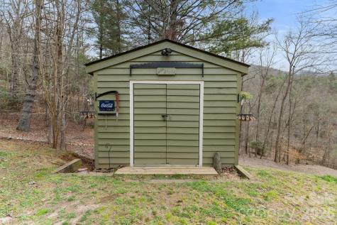 113 Cardinal Drive Franklin NC 28734