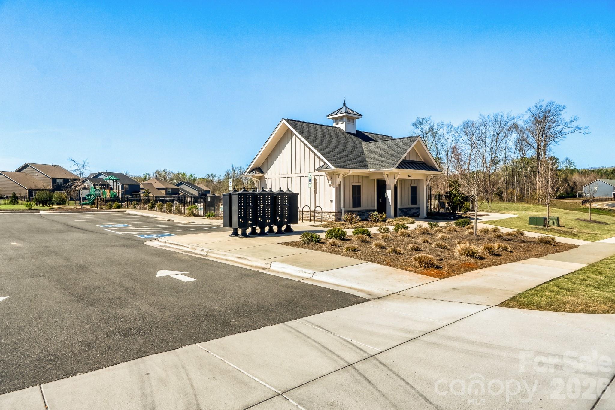 1318 Poppy Way Matthews NC 28104
