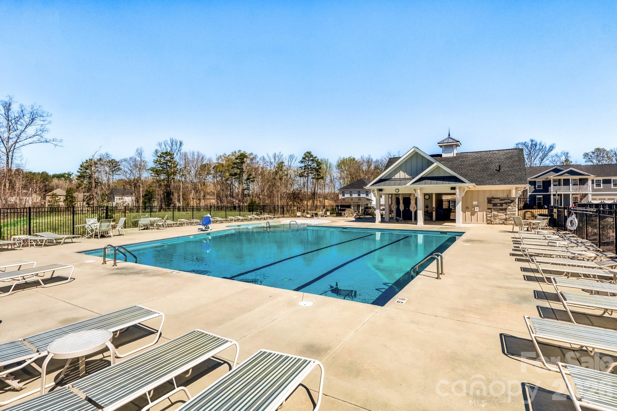 1318 Poppy Way Matthews NC 28104