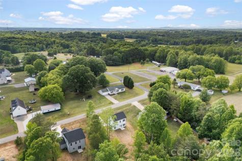 109 Titleist Drive Statesville NC 28677