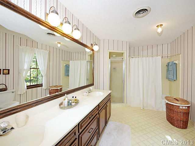 2911 Wamath Drive Charlotte NC 28210
