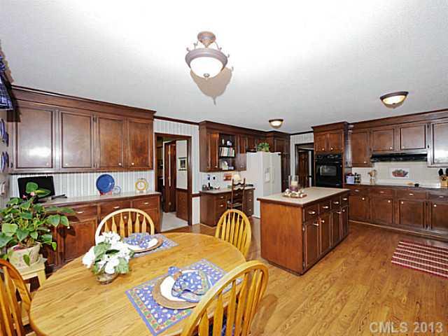2911 Wamath Drive Charlotte NC 28210